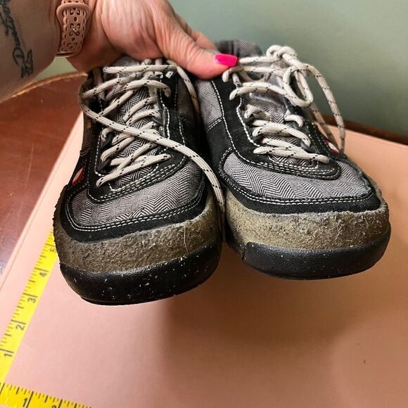 North Face Sneakers Tennis She\'s Gray Black Size 10 Like NEW main image 9
